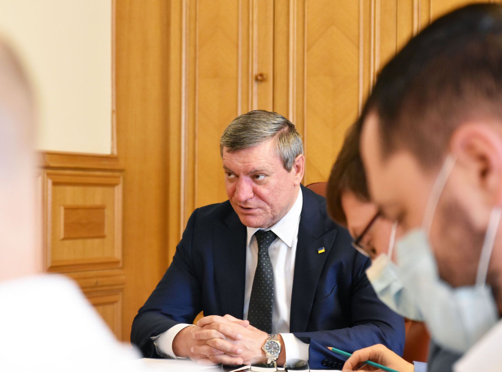 3,7 мільярда за два комбінати однієї компанії